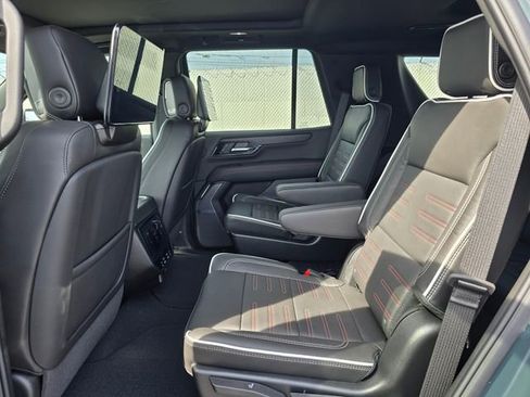 New 2026 GMC Yukon AT4 Ultimate AWD/4WD image 17