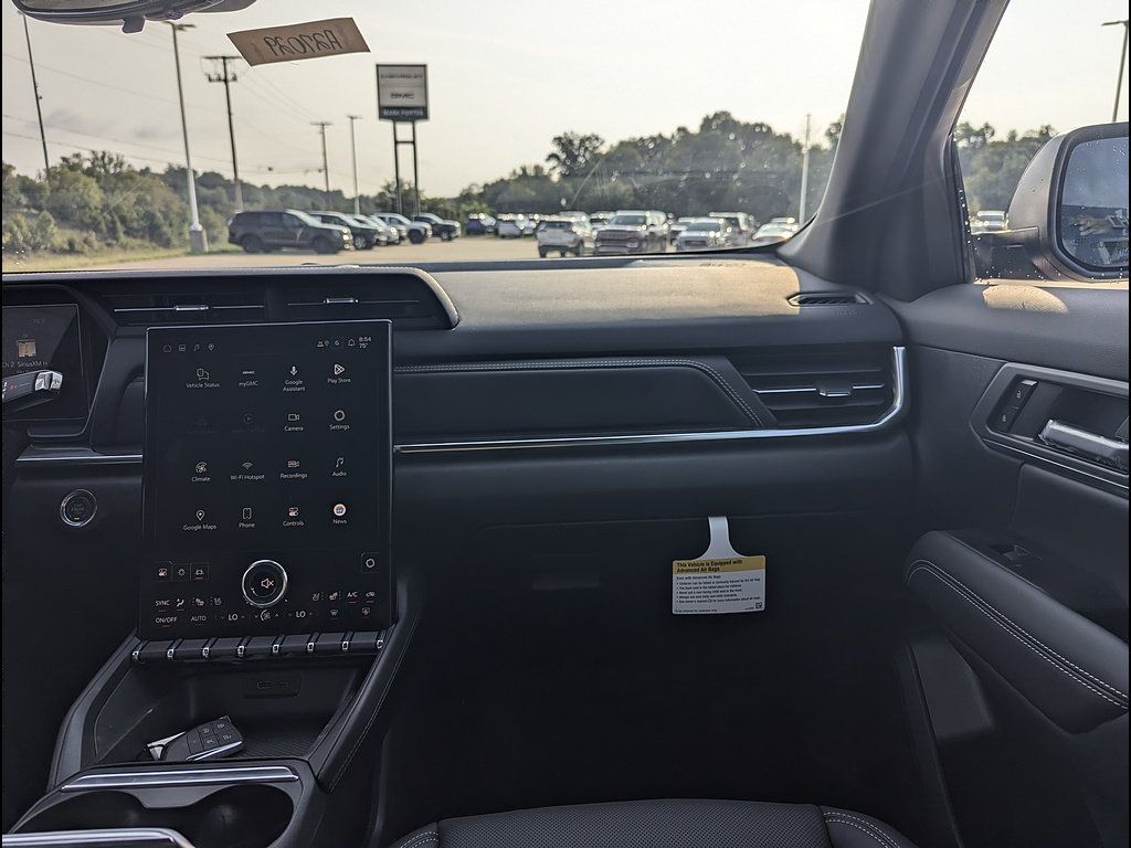 New 2027 GMC Terrain Elevation w/ Elevation Premium Package AWD/4WD image 4