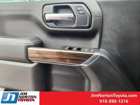 Used 2020 Chevrolet Silverado 1500 LT w/ Texas Edition image 24