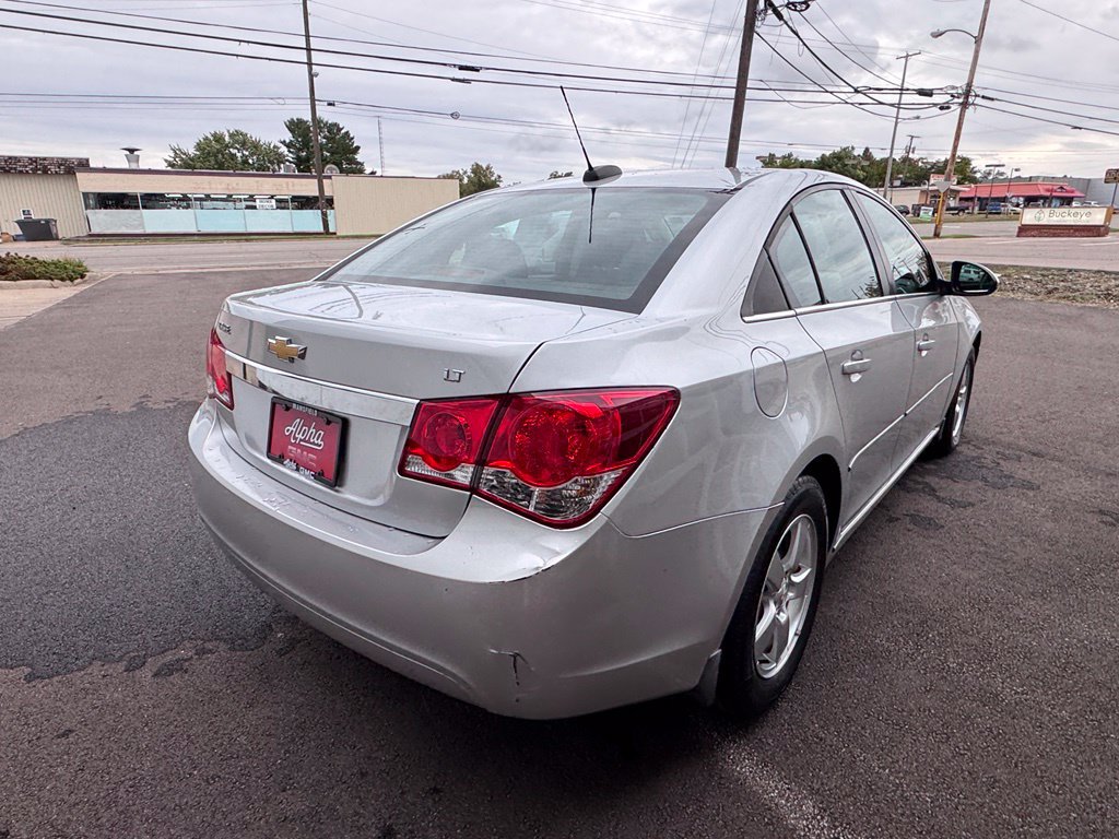 Used 2016 Chevrolet Cruze LT FWD image 4
