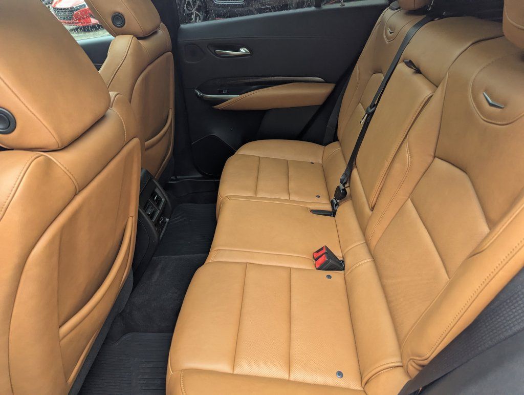 Used 2019 Cadillac XT4 Premium Luxury AWD/4WD image 7