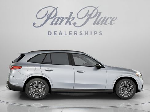 Certified 2025 Mercedes-Benz GLC 300 4MATIC w/ AMG Line image 24