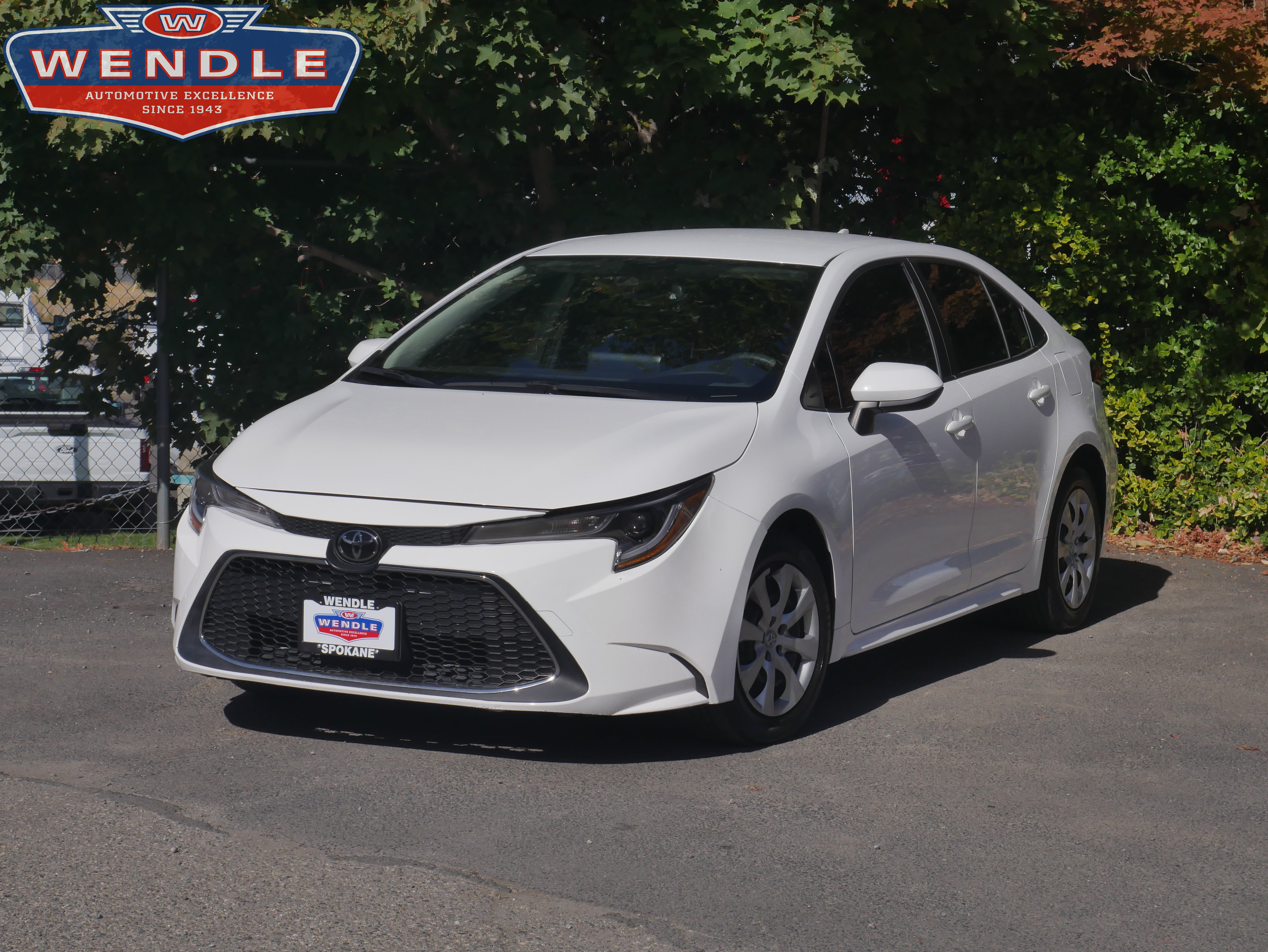 Used 2022 Toyota Corolla LE FWD image 1