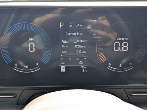 Used 2026 Hyundai Kona SE FWD image 38
