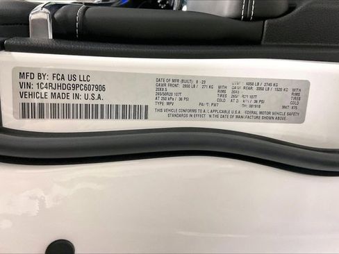 Used 2023 Jeep Grand Cherokee Overland image 43