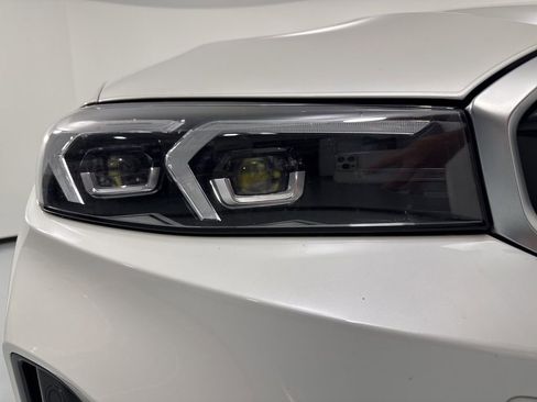 Used 2023 BMW 330i xDrive Sedan w/ Premium Package AWD/4WD image 15