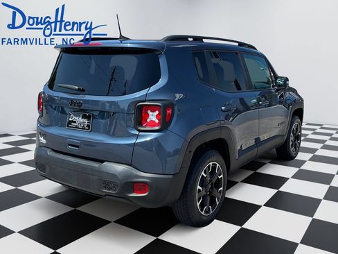 Used 2023 Jeep Renegade Latitude AWD/4WD image 5