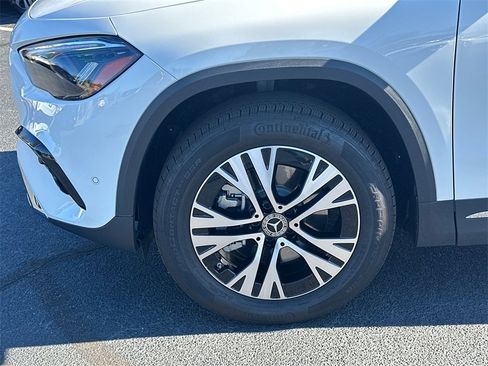 Certified 2026 Mercedes-Benz GLA 250 4MATIC image 12