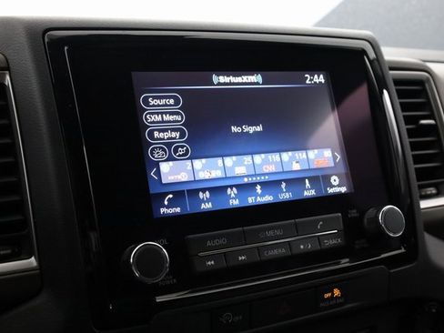 Used 2024 Nissan Frontier SV w/ SV Convenience Package image 17