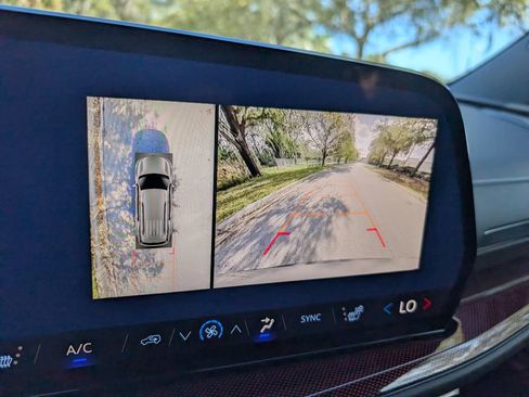 New 2026 Chevrolet Traverse Z71 image 31