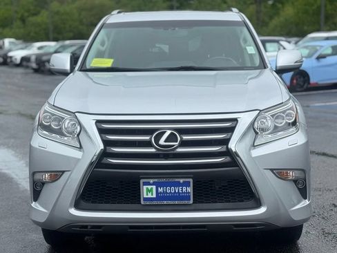 Used 2019 Lexus GX 460 Premium AWD/4WD image 2