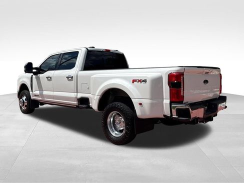 Used 2024 Ford F350 Lariat w/ Lariat Ultimate Package AWD/4WD image 6