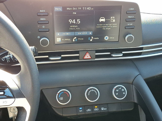 New 2026 Hyundai Elantra SE FWD image 8