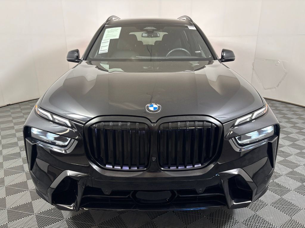 Certified 2026 BMW X7 xDrive40i w/ M Sport Package AWD/4WD image 3