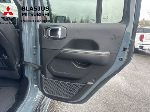 Used 2024 Jeep Wrangler Unlimited Sahara w/ Safety Group AWD/4WD image 32