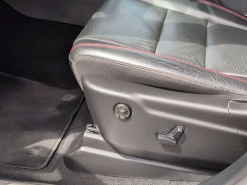 Used 2025 Dodge Durango GT AWD/4WD image 14