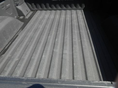 Used 2019 GMC Sierra 1500 SLE w/ SLE Value Package AWD/4WD image 13