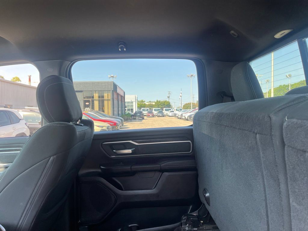 Used 2019 RAM 1500 Big Horn AWD/4WD image 10