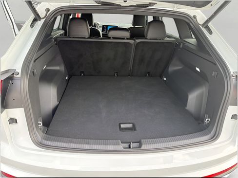 Used 2025 Volkswagen Atlas Cross Sport SE image 27