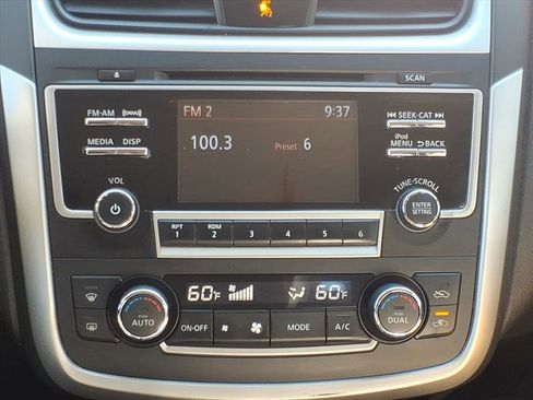 Used 2017 Nissan Altima 2.5 SV image 5