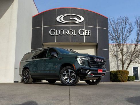 New 2026 GMC Yukon XL AT4 w/ AT4 Premium Package AWD/4WD image 1