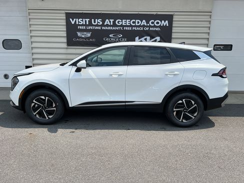 New 2025 Kia Sportage LX image 6