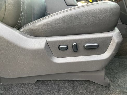 Used 2012 Ford F250 Lariat w/ Chrome Pkg image 33