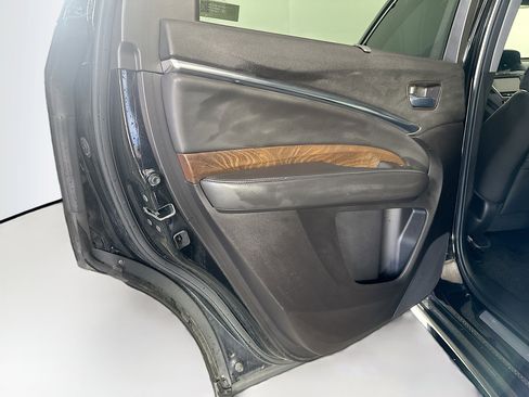 Used 2018 Acura MDX SH-AWD w/ Advance Package image 26