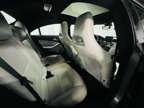 Used 2014 Mercedes-Benz CLA 250 4MATIC image 10