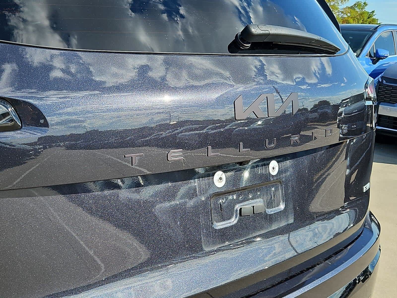 Certified 2025 Kia Telluride EX X-Line AWD/4WD image 12