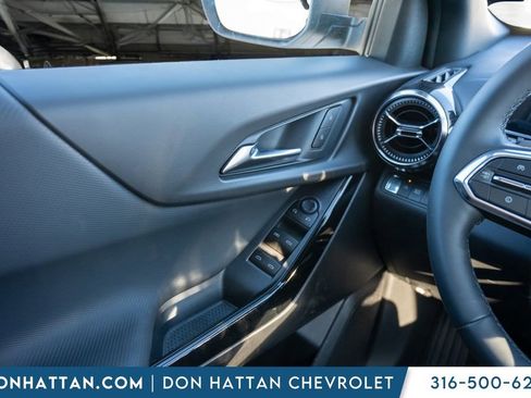 New 2026 Chevrolet Equinox LT image 16