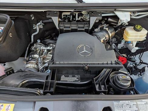 New 2025 Mercedes-Benz Sprinter 4500 image 16