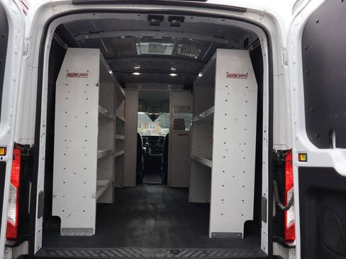 Used 2023 Ford Transit 250 Medium Roof AWD w/ Load Area Protection Package image 5