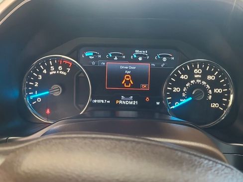 Used 2016 Ford F150 King Ranch w/ Equipment Group 601A Luxury AWD/4WD image 11