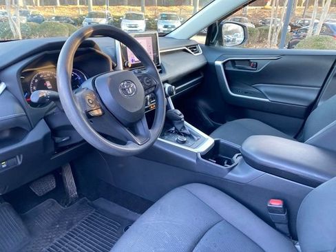 Used 2023 Toyota RAV4 LE image 6
