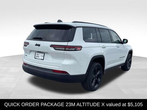 New 2025 Jeep Grand Cherokee L Altitude image 3