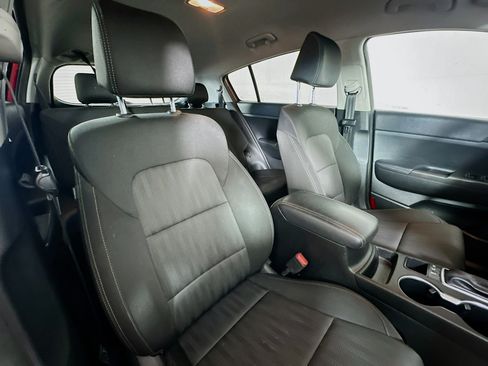 Used 2020 Kia Sportage LX AWD/4WD image 25