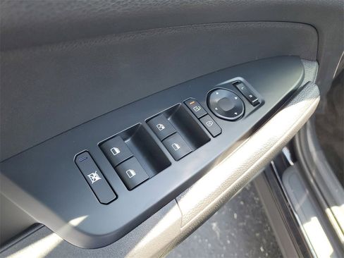 New 2026 Kia Sportage LX image 9