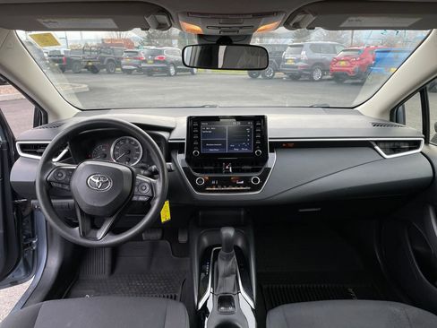 Used 2020 Toyota Corolla LE image 12