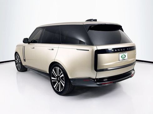 Used 2023 Land Rover Range Rover SE AWD/4WD image 7