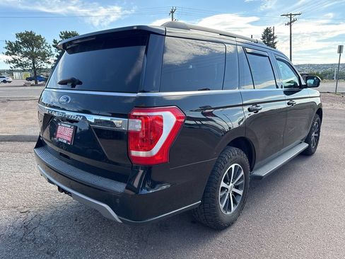 Used 2019 Ford Expedition XLT w/ Equipment Group 201A AWD/4WD image 6