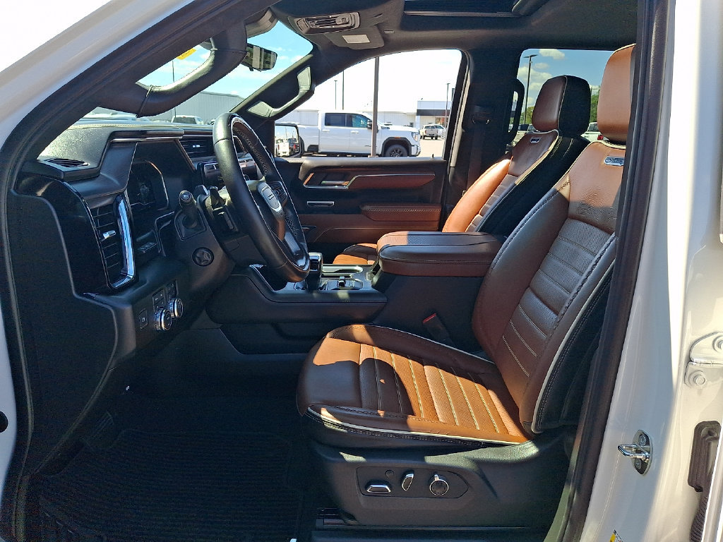 Used 2024 GMC Sierra 1500 Denali Ultimate AWD/4WD image 16