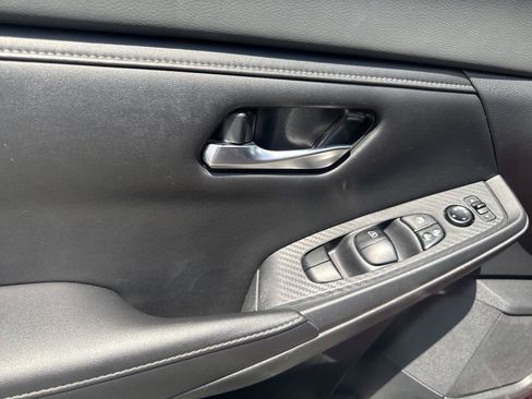 Used 2022 Nissan Sentra SV FWD image 21