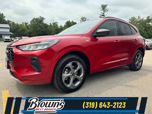 Used 2024 Ford Escape ST-Line w/ Tech Pack #1 AWD/4WD image 1