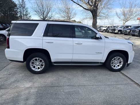 Used 2015 GMC Yukon SLE image 8