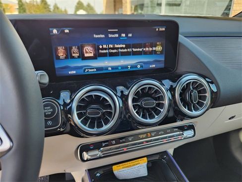 Certified 2026 Mercedes-Benz GLA 250 4MATIC image 21