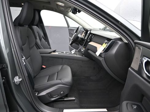 New 2026 Volvo XC60 B5 Plus w/ Climate Package AWD/4WD image 14