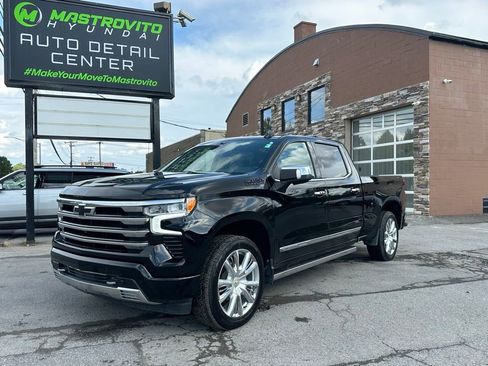 Used 2023 Chevrolet Silverado 1500 High Country w/ High Country Premium Package image 4