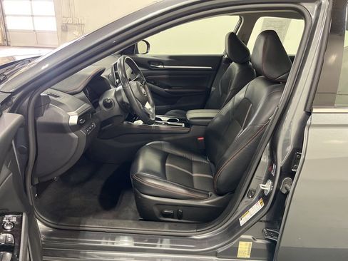 Used 2023 Nissan Altima 2.5 SR FWD image 33