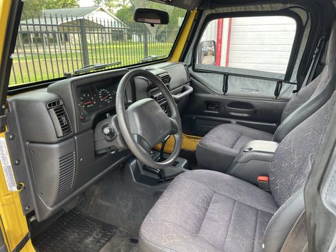 Used 2002 Jeep Wrangler Sport image 11